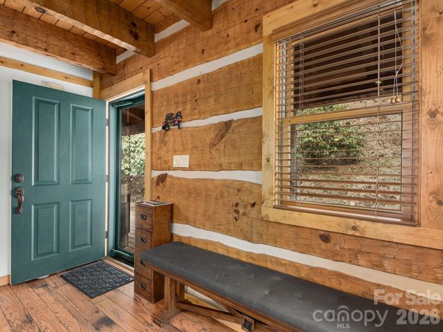 181 Grinnin Sun Road, Burnsville, NC 28714