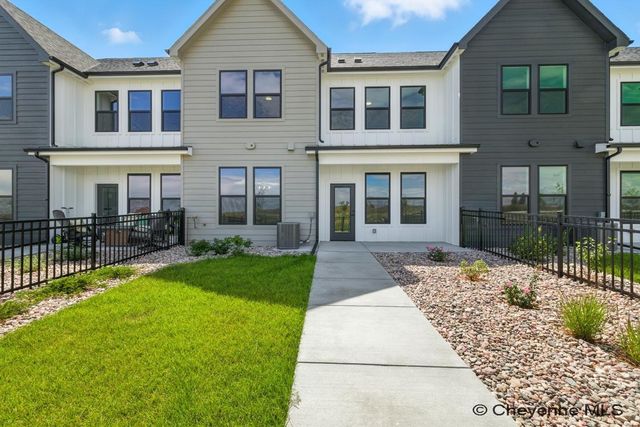 1424 BIG MEADOW DR, Cheyenne, WY 82007