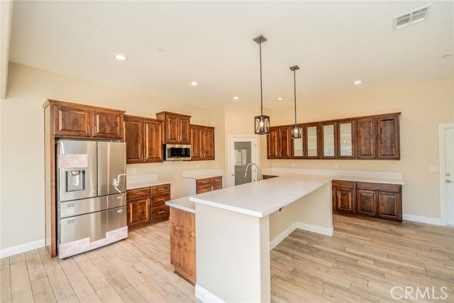 1275 Hollister, Pinon Hills, CA 92372