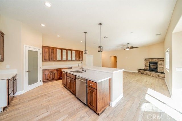 1275 Hollister, Pinon Hills, CA 92372
