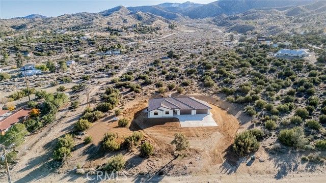 1275 Hollister, Pinon Hills, CA 92372