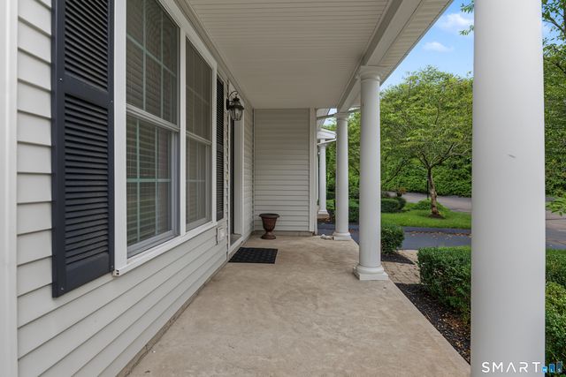 12 West Sussex Place 12, Madison, CT 06443