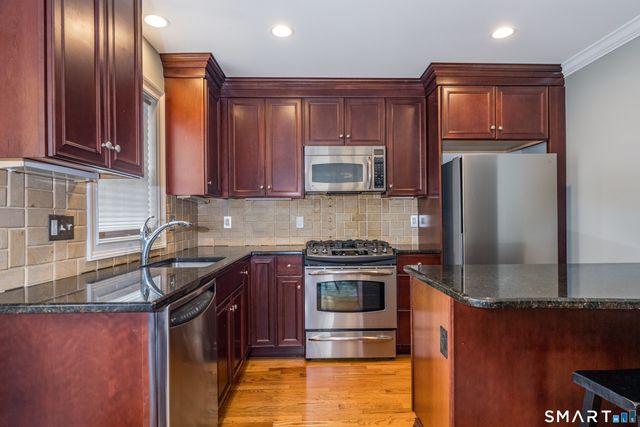 12 West Sussex Place 12, Madison, CT 06443