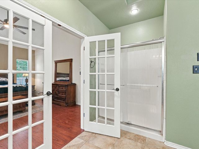 306 Sherwood Forest Street, Conroe, TX 77316