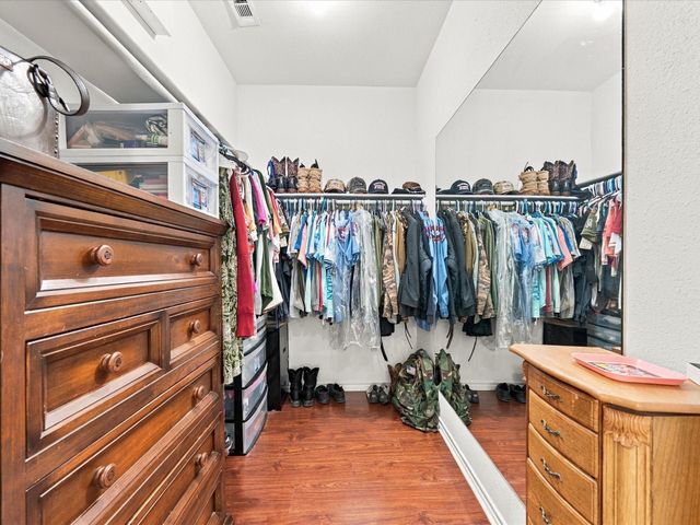 306 Sherwood Forest Street, Conroe, TX 77316