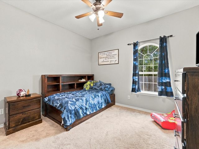 306 Sherwood Forest Street, Conroe, TX 77316