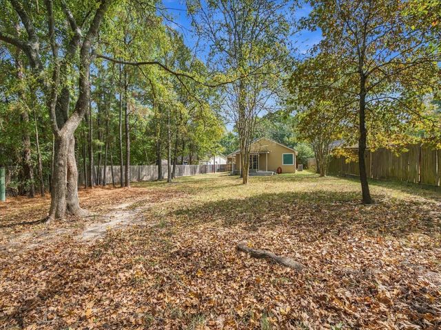 306 Sherwood Forest Street, Conroe, TX 77316