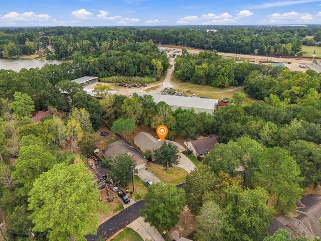 306 Sherwood Forest Street, Conroe, TX 77316