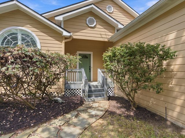 306 Sherwood Forest Street, Conroe, TX 77316