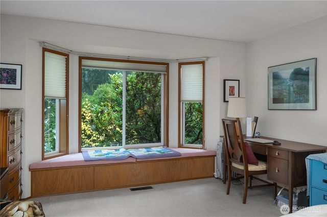 5505 Oyster Bay Road NW, Olympia, WA 98502