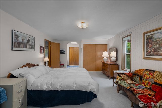 5505 Oyster Bay Road NW, Olympia, WA 98502