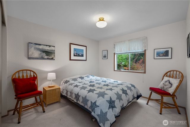 5505 Oyster Bay Road NW, Olympia, WA 98502