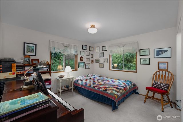 5505 Oyster Bay Road NW, Olympia, WA 98502