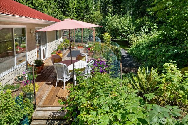 5505 Oyster Bay Road NW, Olympia, WA 98502