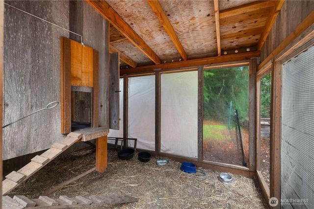 5505 Oyster Bay Road NW, Olympia, WA 98502