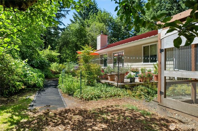 5505 Oyster Bay Road NW, Olympia, WA 98502