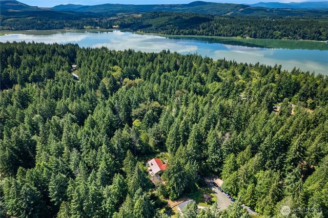 5505 Oyster Bay Road NW, Olympia, WA 98502