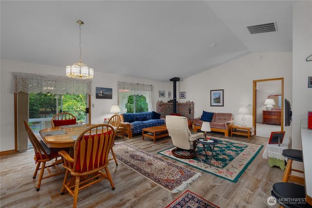 5505 Oyster Bay Road NW, Olympia, WA 98502