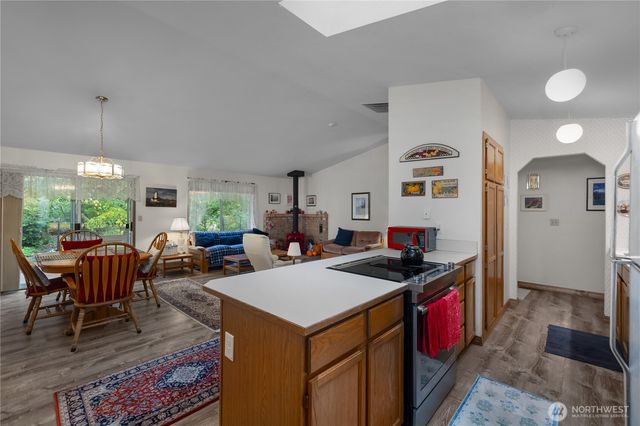 5505 Oyster Bay Road NW, Olympia, WA 98502