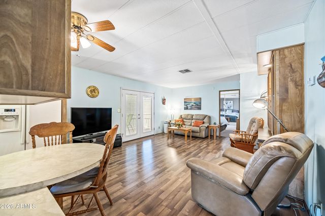 300 S VAL VISTA Drive 255, Mesa, AZ 85204