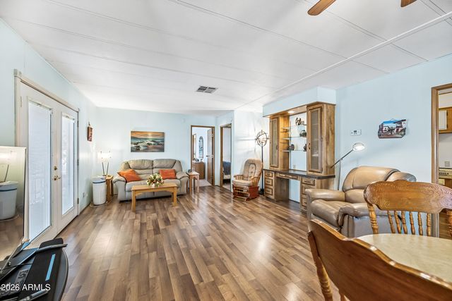 300 S VAL VISTA Drive 255, Mesa, AZ 85204