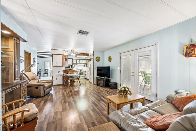 300 S VAL VISTA Drive 255, Mesa, AZ 85204