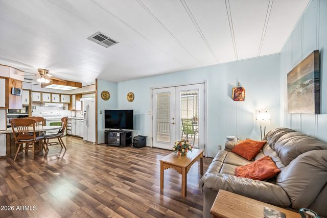 300 S VAL VISTA Drive 255, Mesa, AZ 85204