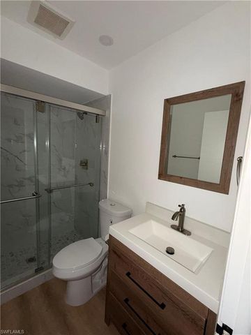 1103 SE 8th TER B, Cape Coral, FL 33990