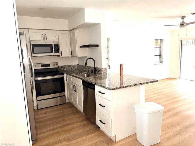 1103 SE 8th TER B, Cape Coral, FL 33990