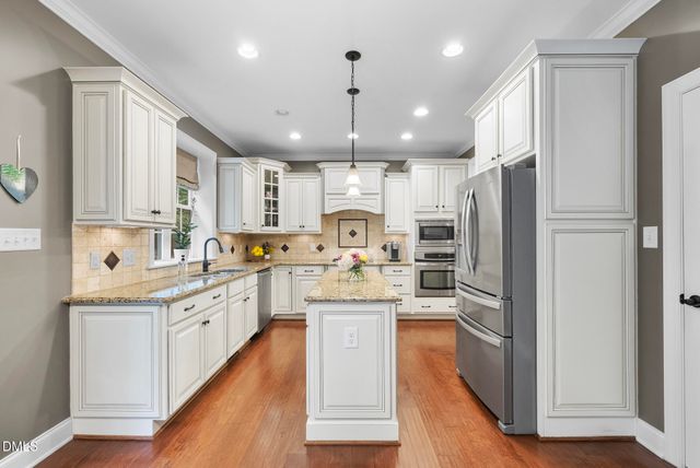 905 Golden Star Way, Wake Forest, NC 27587