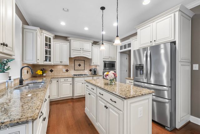905 Golden Star Way, Wake Forest, NC 27587