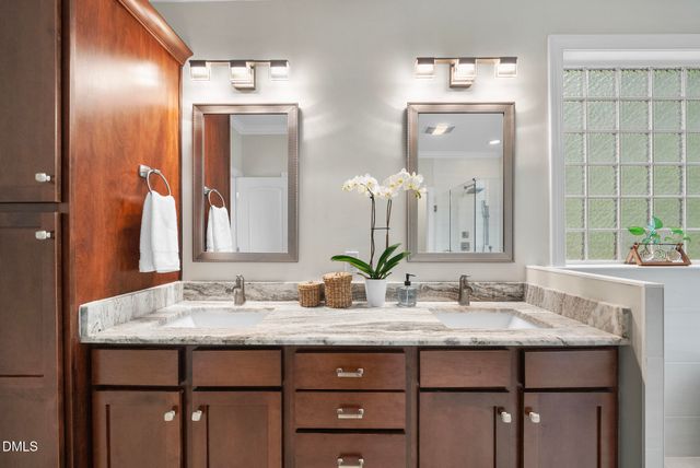 905 Golden Star Way, Wake Forest, NC 27587