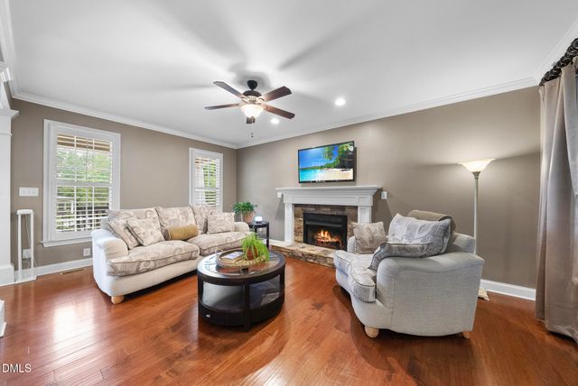 905 Golden Star Way, Wake Forest, NC 27587