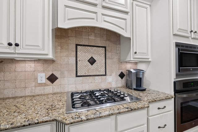 905 Golden Star Way, Wake Forest, NC 27587