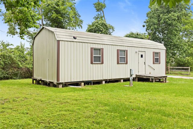 12039 Anderson Road, Willis, TX 77318