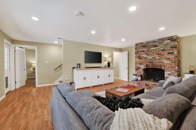 8506 Willings Way, Fair Oaks, CA 95628