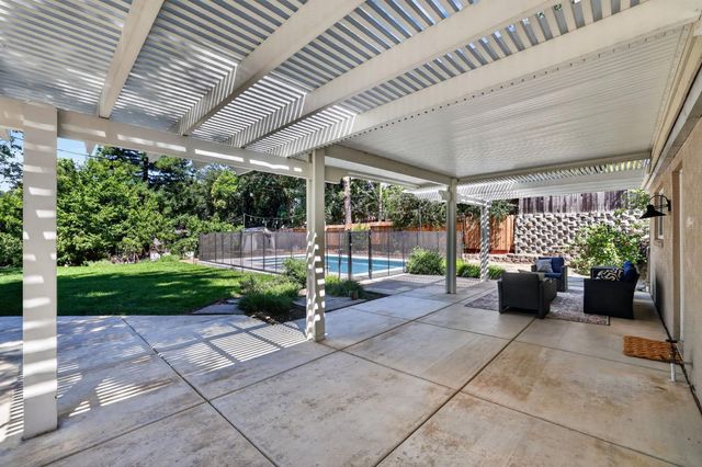 8506 Willings Way, Fair Oaks, CA 95628