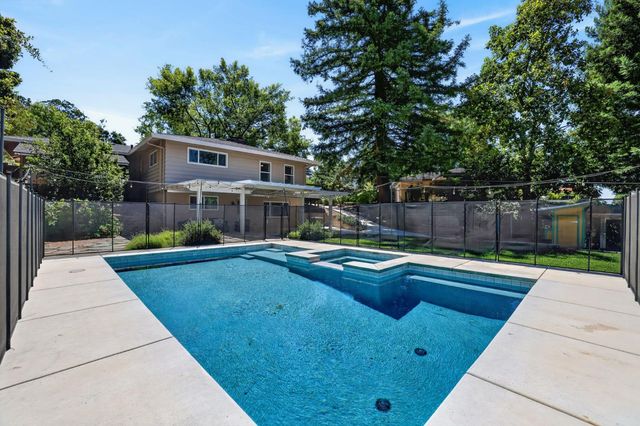 8506 Willings Way, Fair Oaks, CA 95628