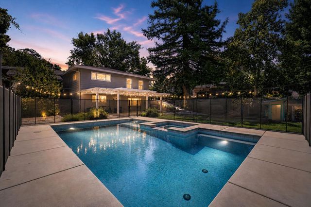 8506 Willings Way, Fair Oaks, CA 95628