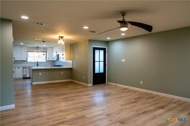 9828 Briar Ridge Drive, Austin, TX 78748