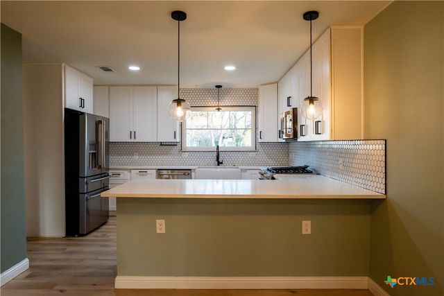 9828 Briar Ridge Drive, Austin, TX 78748