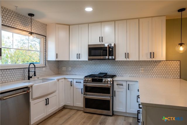 9828 Briar Ridge Drive, Austin, TX 78748