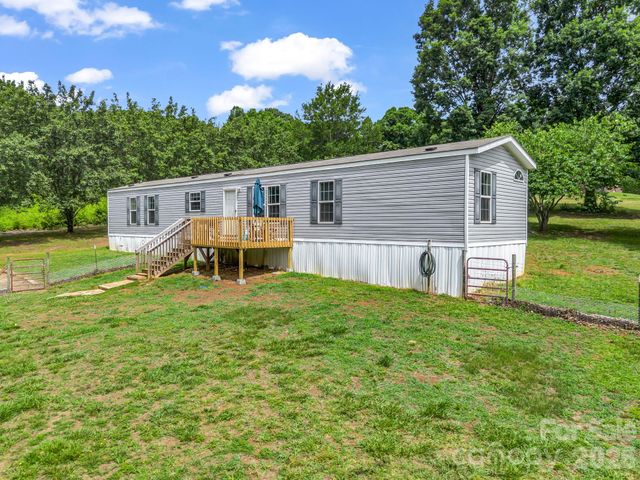 110 Judy Road, Casar, NC 28020