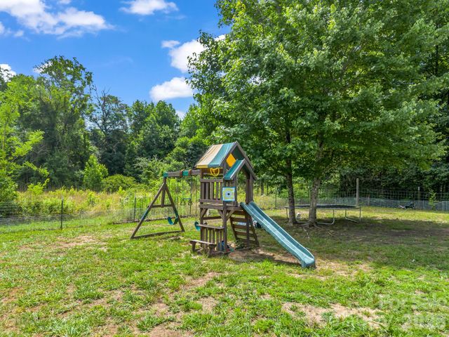 110 Judy Road, Casar, NC 28020