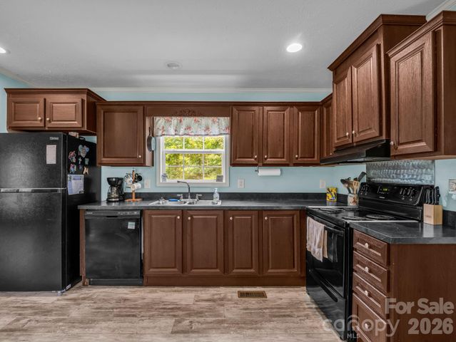 110 Judy Road, Casar, NC 28020
