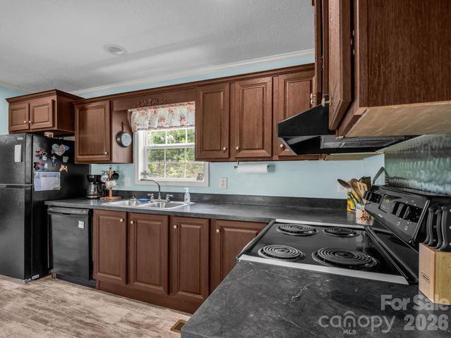 110 Judy Road, Casar, NC 28020