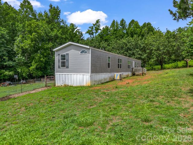 110 Judy Road, Casar, NC 28020