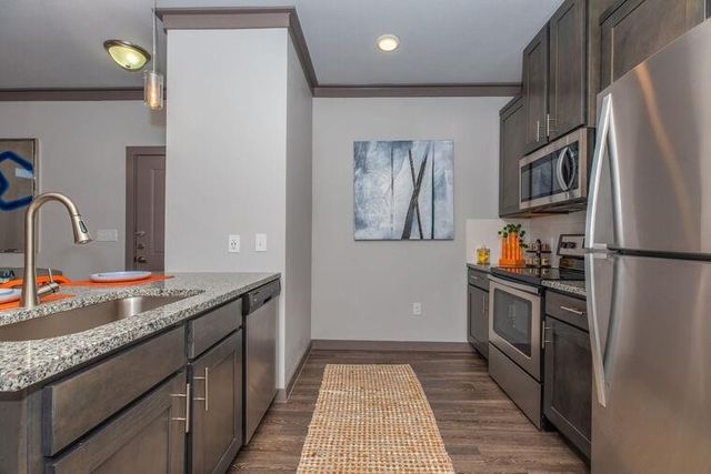 9393 Fm 1960 Bypass Road W 7205, Humble, TX 77338