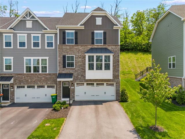 412 Greenwood Dr, North Strabane, PA 15317