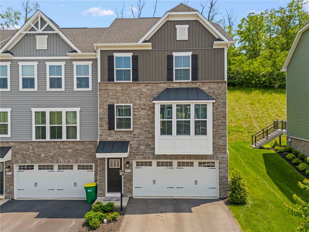 412 Greenwood Dr, North Strabane, PA 15317